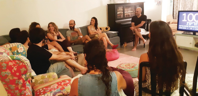 הרצאה בפרדס חנה. צילום: פרטי