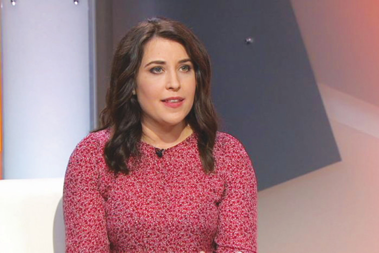 אניקה סמטהרסט. צילום מסך