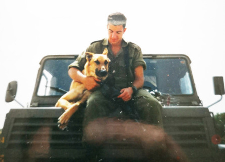 כלב ביחידת עוקץ