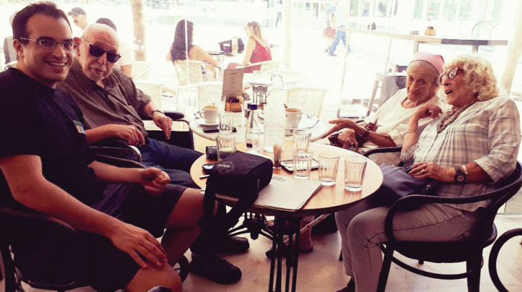 שלמה בר שביט, נעמי פולני, רבקה'לה קרמר, דודי פטימר. צלם : דודי פטימר