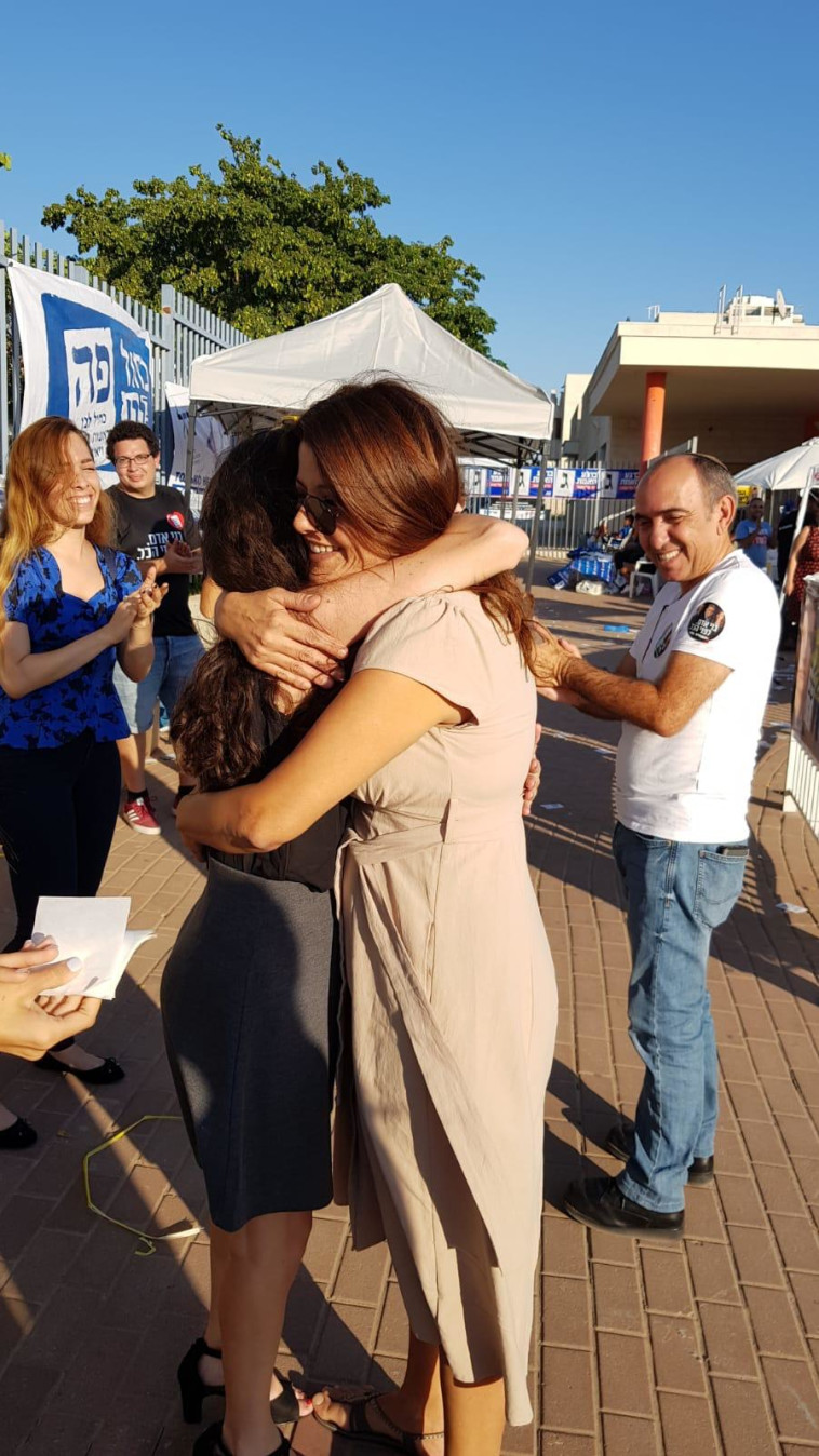 לוי אבקסיס בביקור באשדוד. צילום: דוברות העבודה-גשר