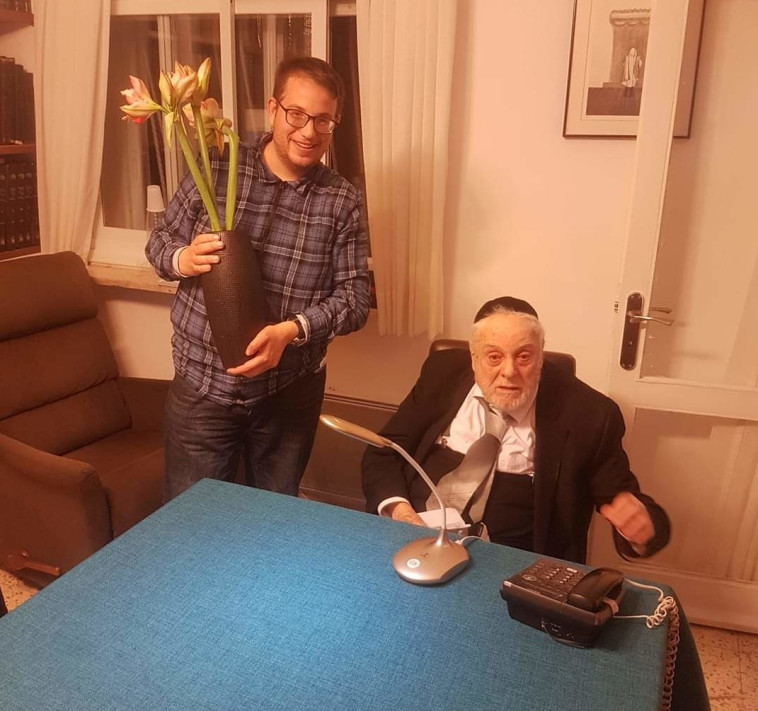 סבא אהרון. צילום: ג'וש ארונסון