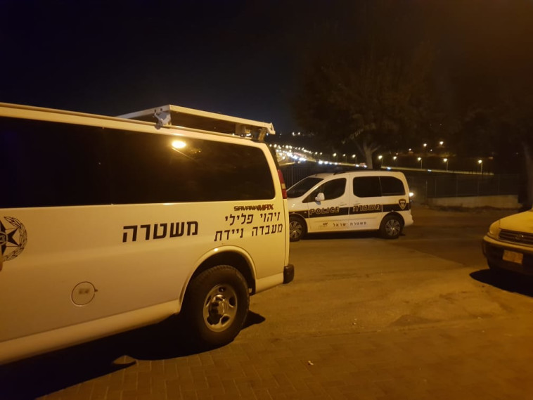 זירת הרצח במוצא. צילום: דוברות המשטרה