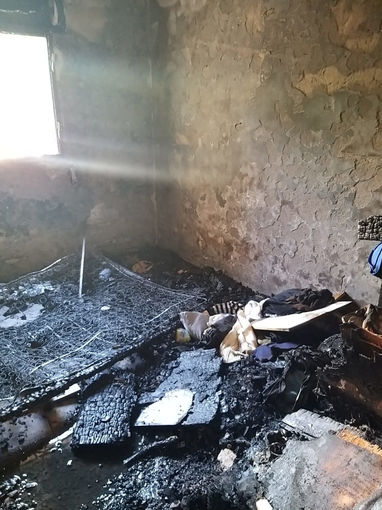 שריפת המתבן במועצה האזורית נחל שורק. צילום: דוברות כבאות והצלה