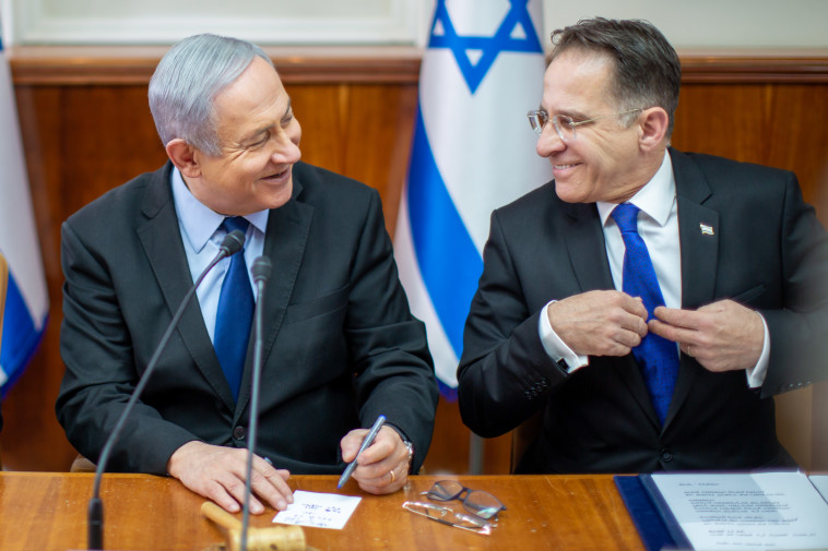  בנימין נתניהו בישיבת ממשלה 