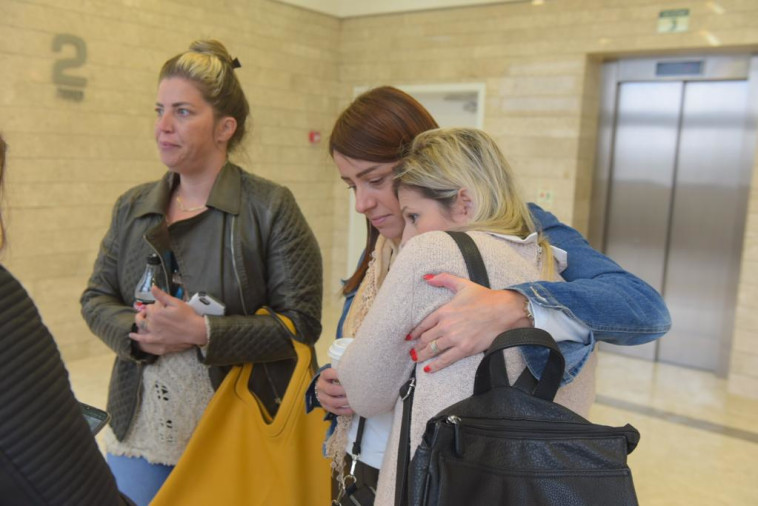 הורים בגן הילדים של כרמל מעודה, צילום: אבשלום ששוני