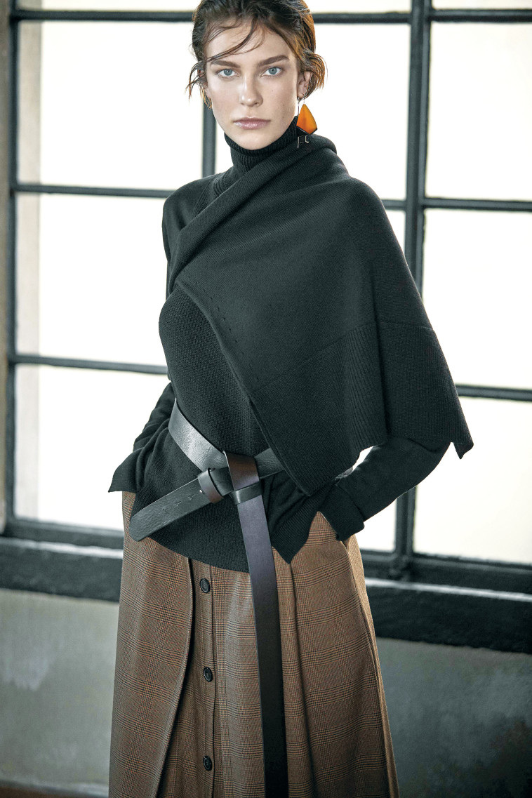 שכמייה של פיאצה סמפיונה, 3560 שקלים. צילום: יח&quot;צ חו&quot;ל