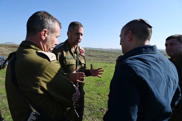 בנט וכוכבי בתרגיל חטיבת 188. צילום: אריאל חרמוני, משרד הביטחון