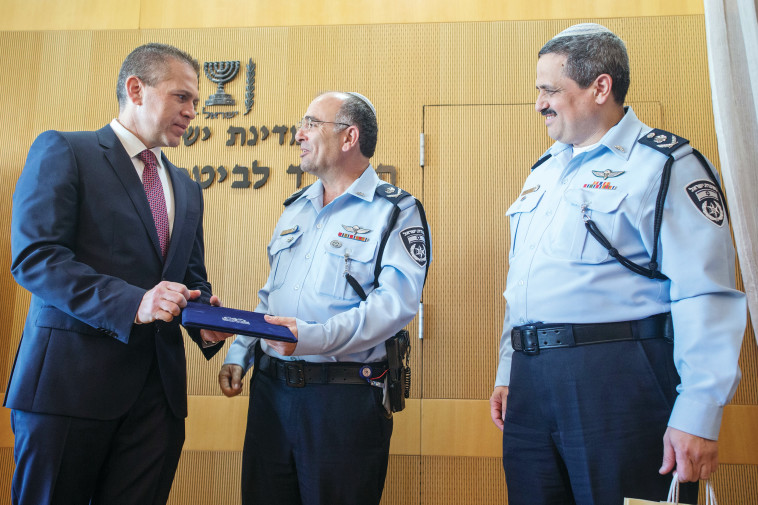 רוני אלשיך, דוד ביתן, גלעד ארדן