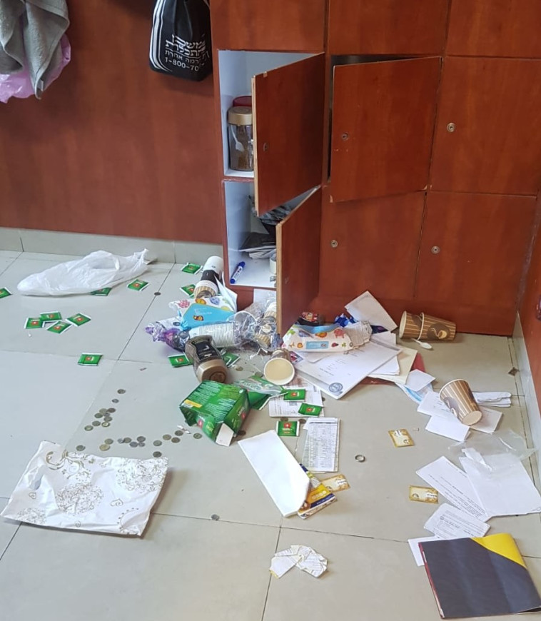 בית הכנסת באיאן שהשחות. צילום: דוברות המשטרה