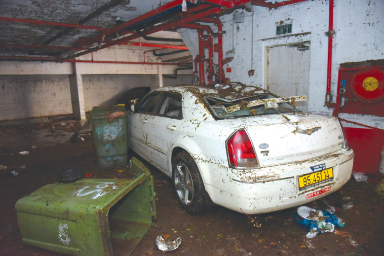 אסון המעלית בשכונת התקווה. צילום: אבשלום ששוני