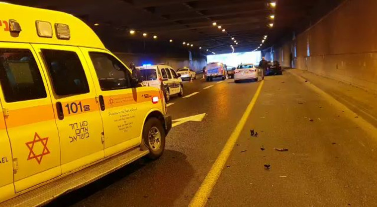 זירת התאונה בחולון, צילום: תיעוד מבצעי מד&quot;א