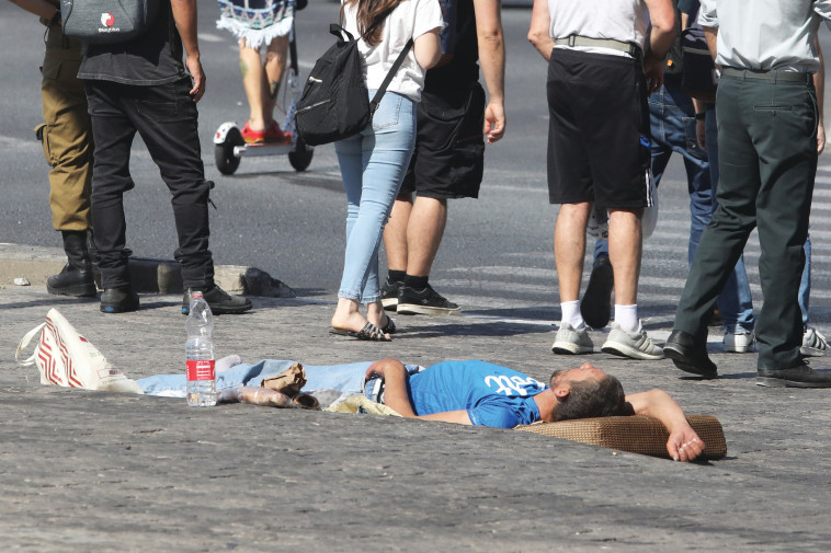 הומלס בתל אביב. צילום: מארק ישראל סלם