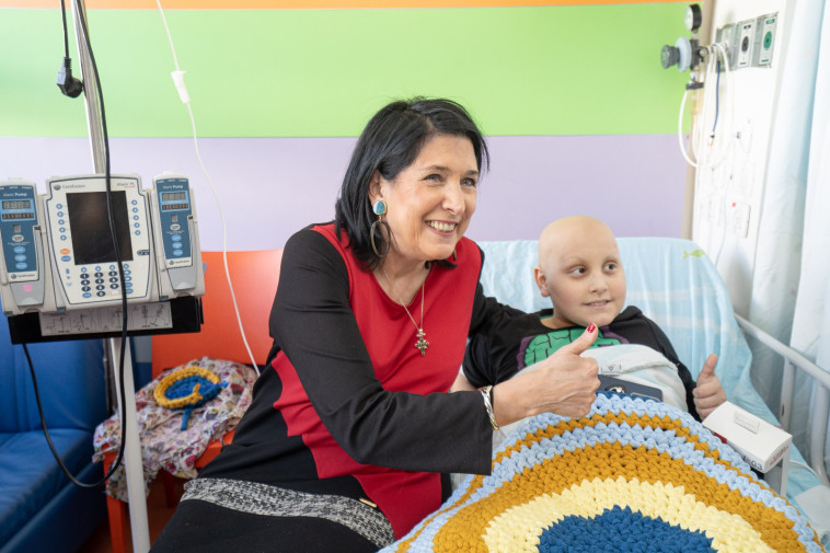 נשיאת גאורגיה ברחשי לב. קרדיט: דניאל אדרי