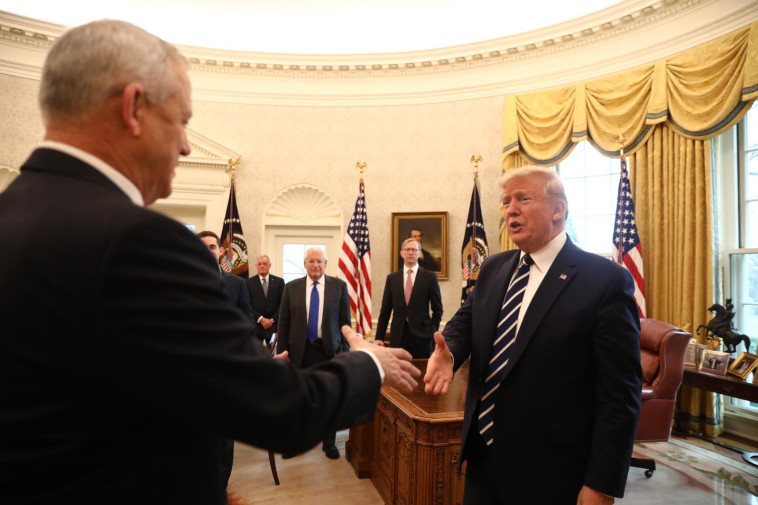 גנץ בפעם הראשונה בבית הלבן. צילום: אלעד מלכה