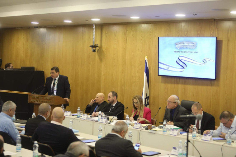 הדיון בוועדה. צילום: מרק ישראל סלם