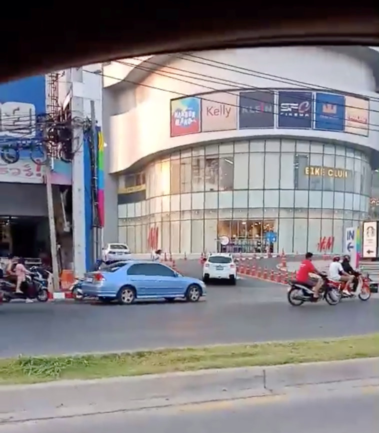  מרכז הקניות בו התבצע מסע הירי בתיאלנד. צילום: רויטרס