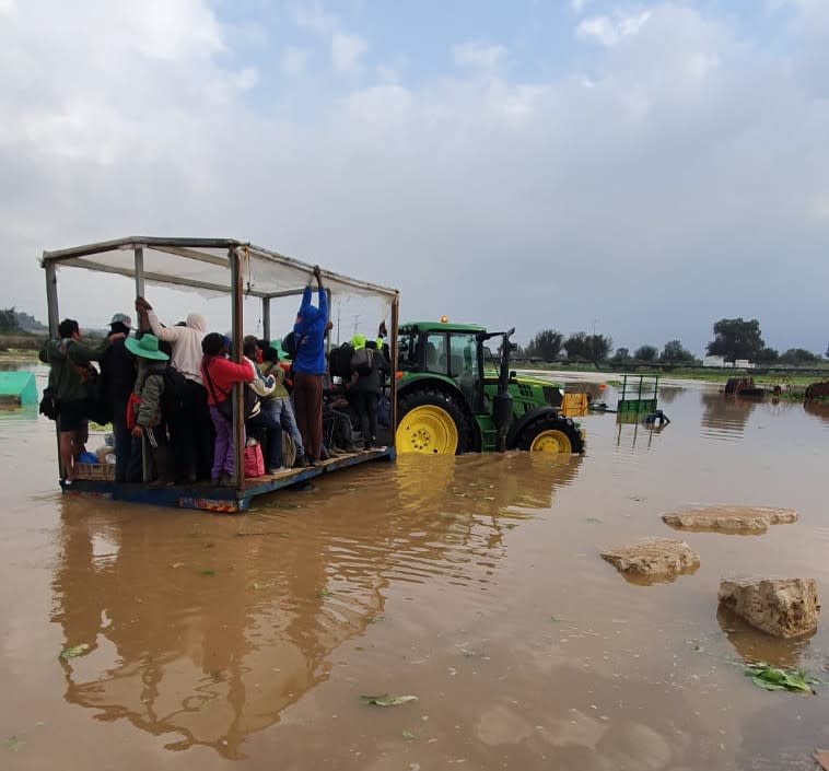 ההצפה בשטח החקלאי סמוך לזיקים