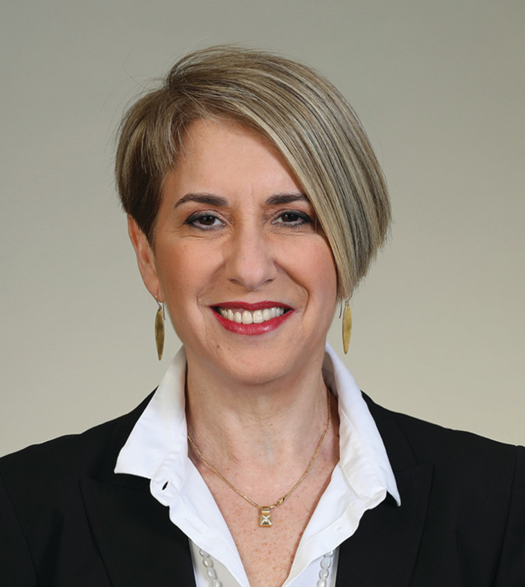 יהודית ימפולסקי, אמדוקס