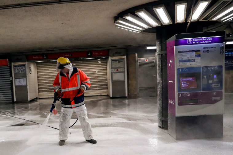 קורונה בהונגריה (צילום: REUTERS/Bernadett Szabo)