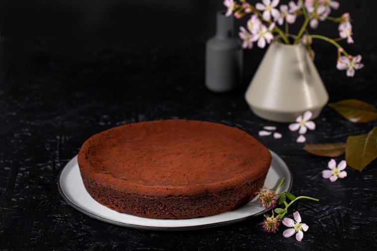 עוגת נמסיס כשרה לפסח ברולדין