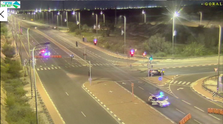 סגר הקורונה: מחסומים משטרתיים בכניסה לבאר שבע