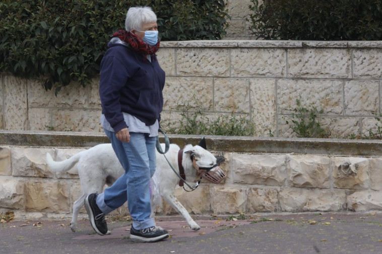 קורונה בישראל - למצולמים אין קשר לנאמר בכתבה 