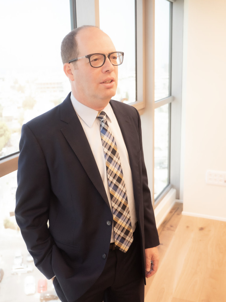 עו״ד מני גורמן