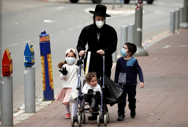 קורונה בבני ברק (צילום: אמיר כהן, רויטרס)