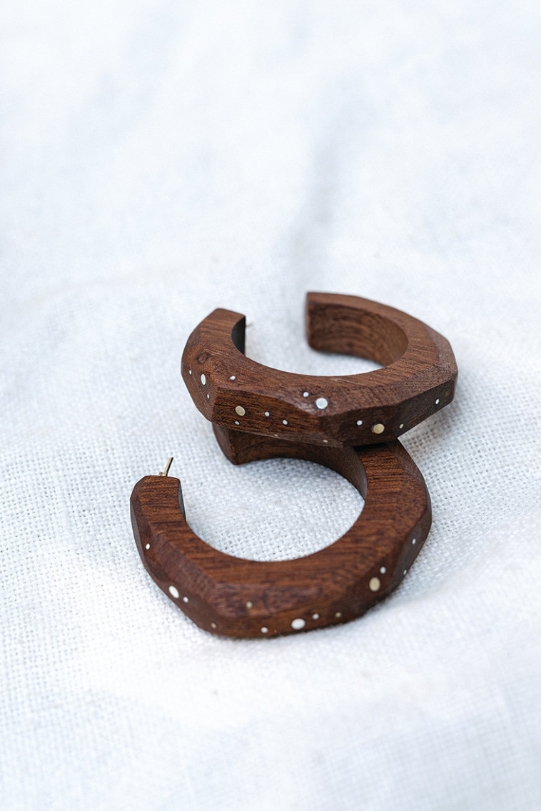 620 שקל, TALALE'S WOODEN JEWELRY
