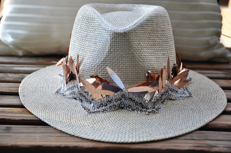 80 שקל, UNALALA.COM