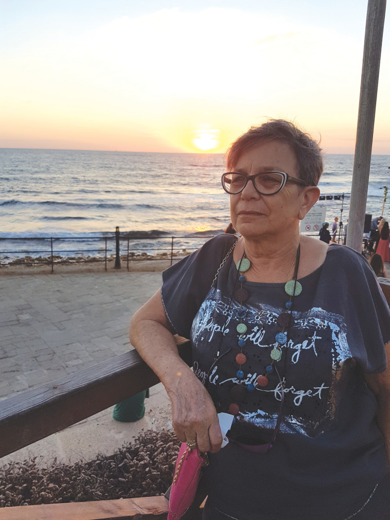 טלי שני זכרין