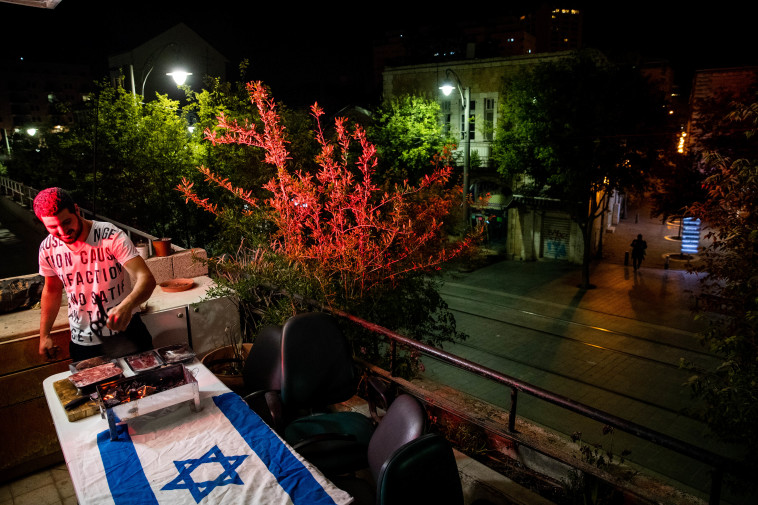 בירושלים לא ויתרו על המנגל