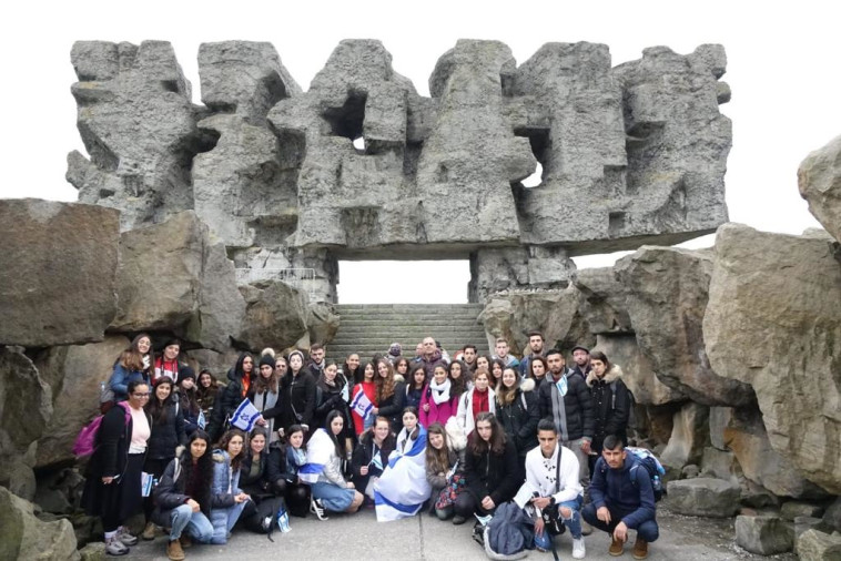 חברי המשלחת לפולין