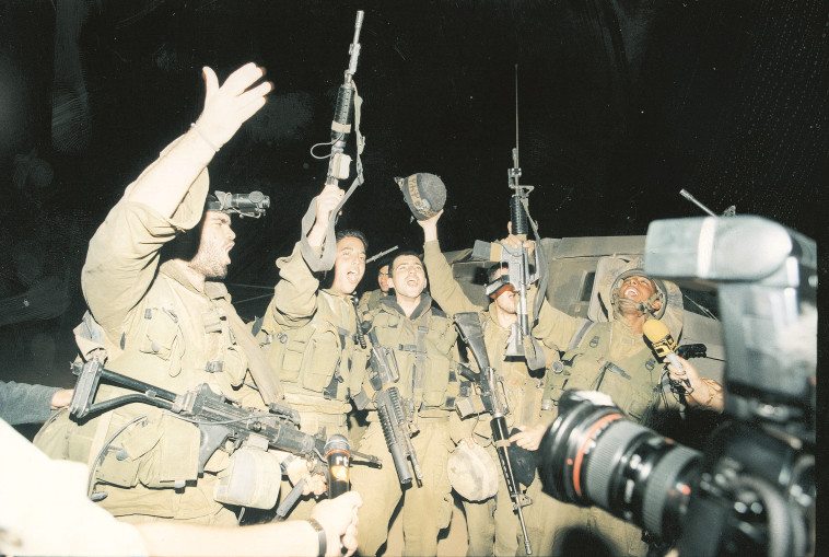 צה''ל יוצא מלבנון