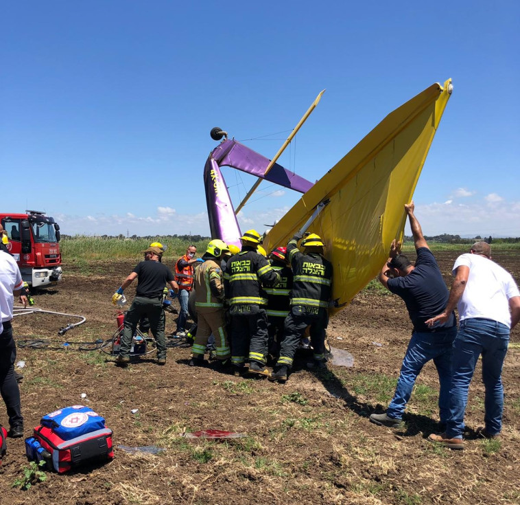 התרסקות מטוס קל בשרון