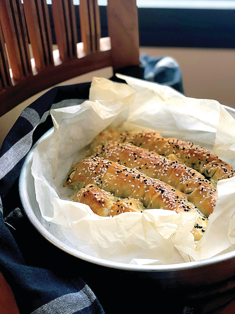 גלילות סהר בתרד וגבינות / צ'יקור