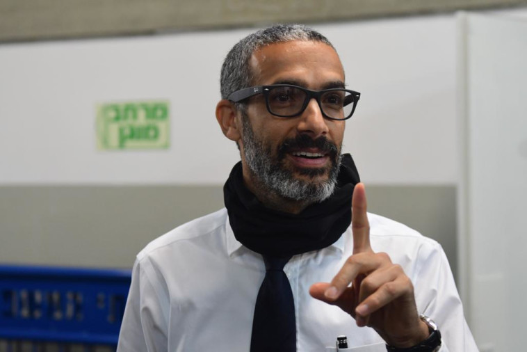 עו''ד שחר חצרוני