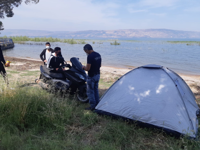 נופשים בכנרת בימי הקורונה