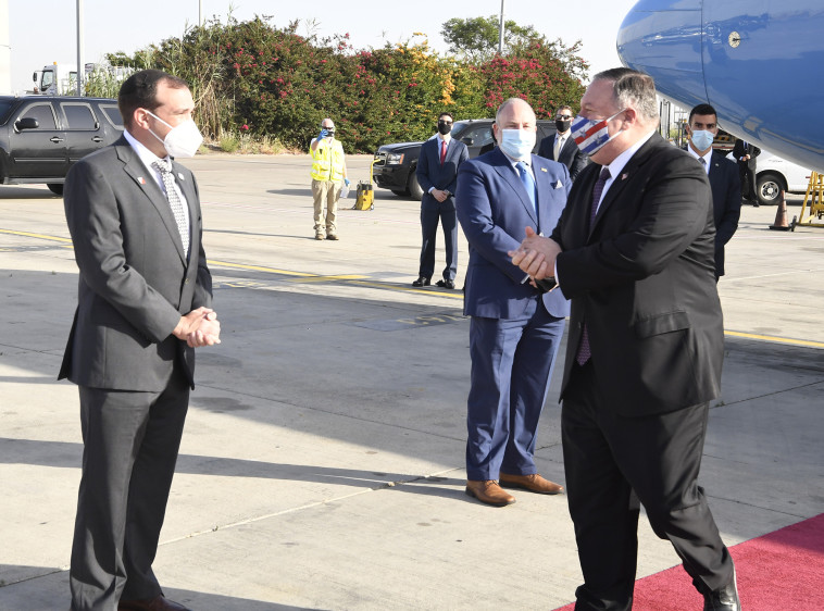 פומפאו בנתב''ג