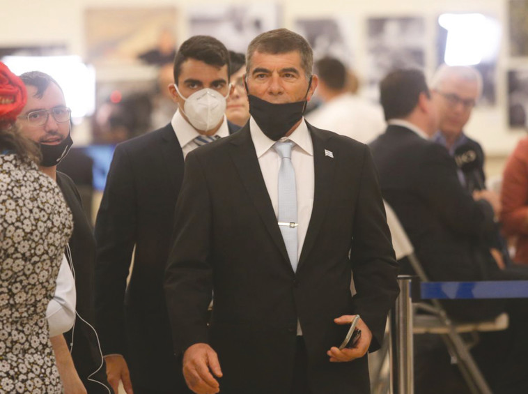 שר החוץ גבי אשכנזי