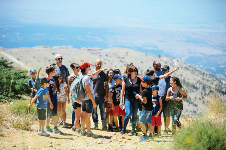 סיורים מודרכים באתר החרמון (צילום: עדי פרץ)