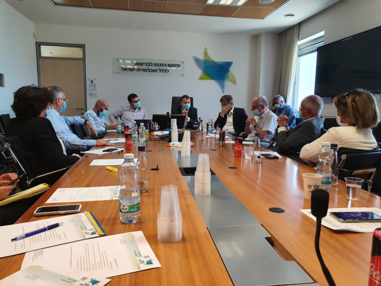 פגישה בנושא הקורונה בנוכחות יולי אדלשטיין, משה בר סימן טוב, ח''כ יואב קיש ונוספים