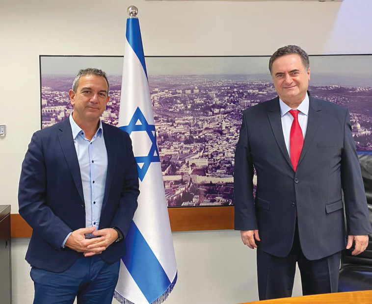 ישראל כ''ץ, רון תומר