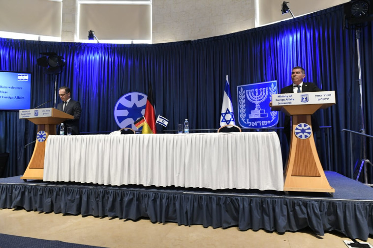 גבי אשכנזי ושר החוץ הגרמני הייקו מאס
