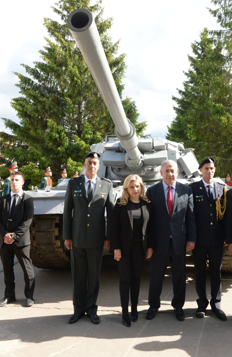 הרוסים מחזירים טנק שהשתתף בקרב סולטאן יעקב