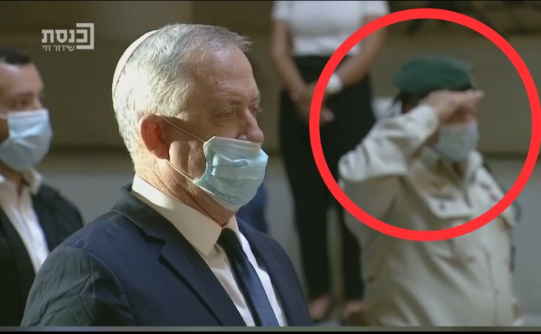 בני גנץ וניצב שבתאי בטקס באזכרה לחללי ''צוק איתן''