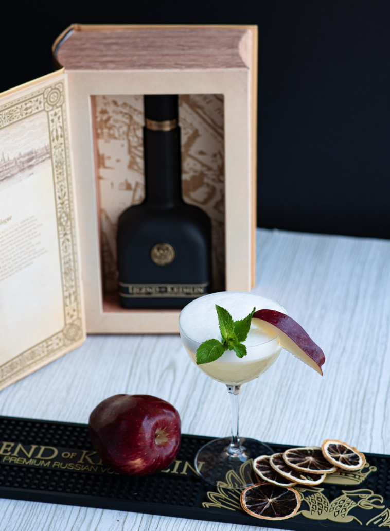 לג'נד אוף קרמלין, שלגיה, קוקטייל 