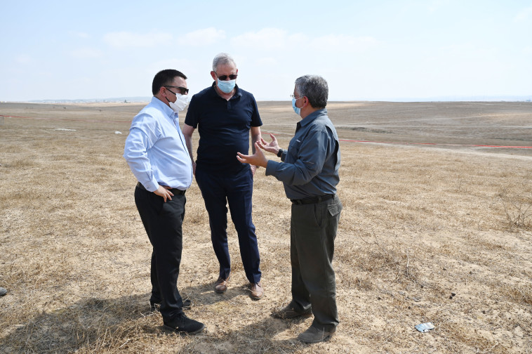 בני גנץ בסיור בליקית