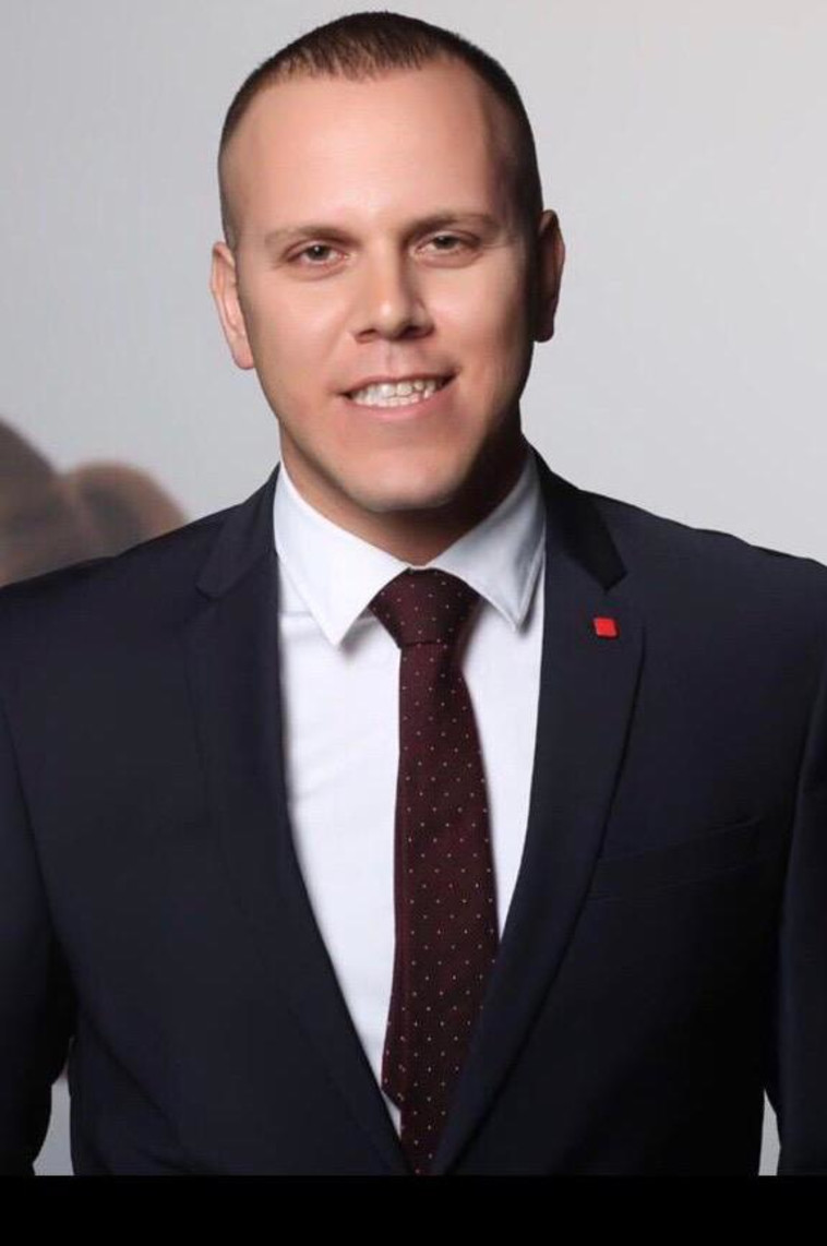 אסף אזולאי, מנהל מטה שיווק בנק הפועלים